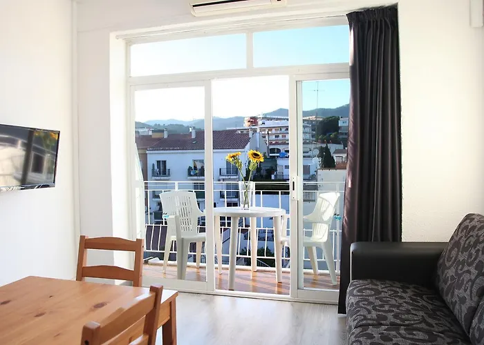 Atzavara * Calella